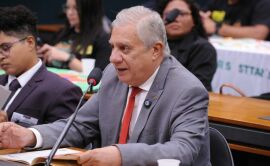 Imagem da notícia Comissão aprova proposta que torna permanente a Política para a Primeira Infância